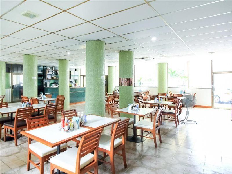 Crown Bts Nana Hotel Bangkok Ngoại thất bức ảnh