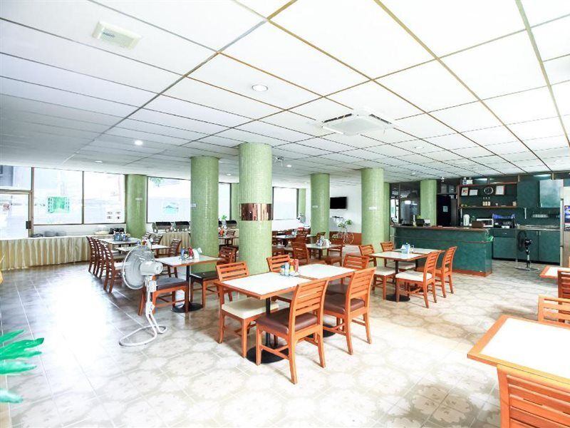 Crown Bts Nana Hotel Bangkok Ngoại thất bức ảnh
